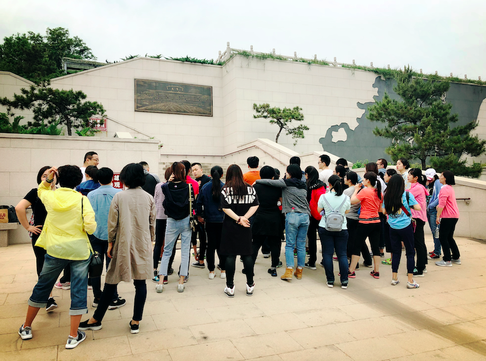 飛鳥創(chuàng)意拓展團(tuán)建項(xiàng)目組獨(dú)家承辦北京市朝陽(yáng)區(qū)人民法院拓展團(tuán)建活動(dòng)！